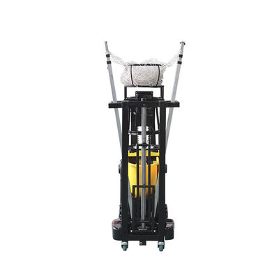 A auto velocidade ajustou o equipamento de treino do basquetebol com o telecontrole livre para o treinamento pessoal